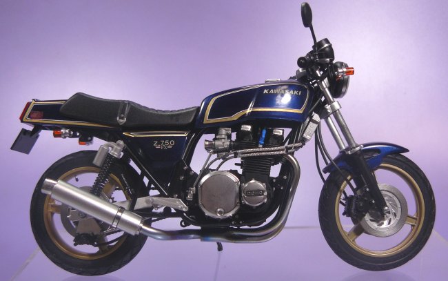 Kawasaki　Z750FX１型（1）