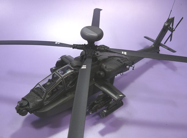 AH-64D　アパッチ・ロングボウ（2）