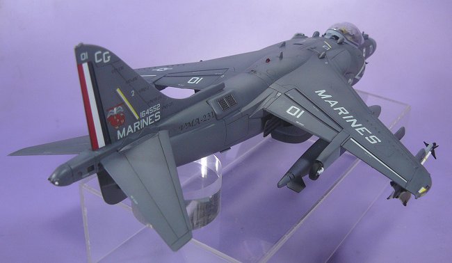 マクドネル・ダグラス AV-8B ハリアー II　1/48 （4）
