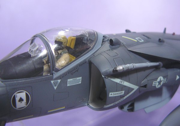 マクドネル・ダグラス AV-8B ハリアー II　1/48（８）
