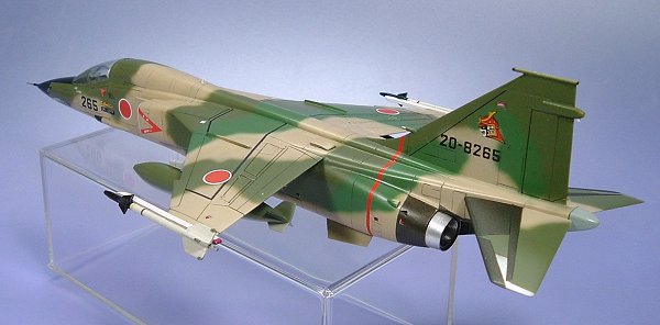 三菱　F-1（1）