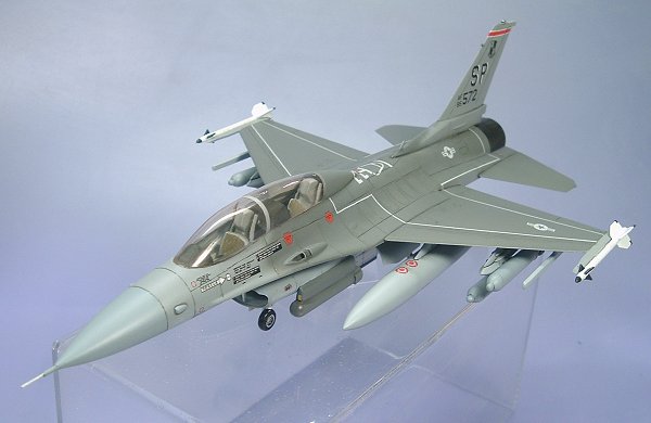 F-16　ファイティングファルコン（2）